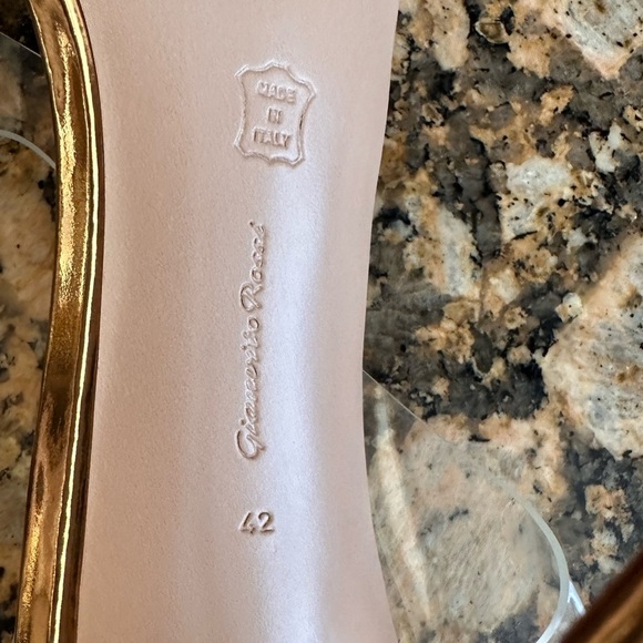 GIANVITO ROSSI
Metropolis 105 PVC slingback sandals - Picture 16 of 16